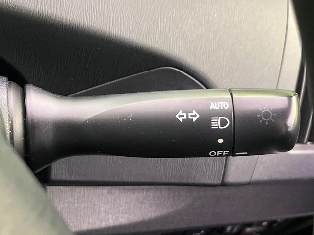 TOYOTA PRIUS 2013 Image 31