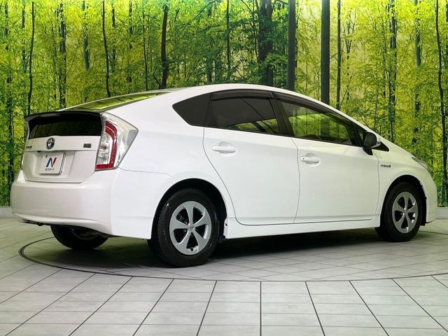 TOYOTA PRIUS 2013 Image 31