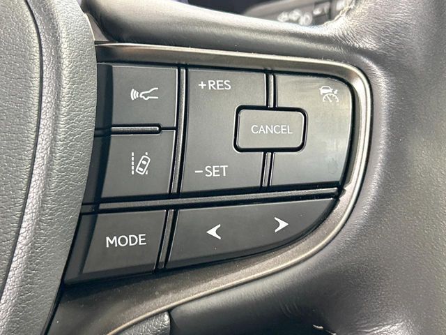 TOYOTA LEXUS UX200 2020 Image 31