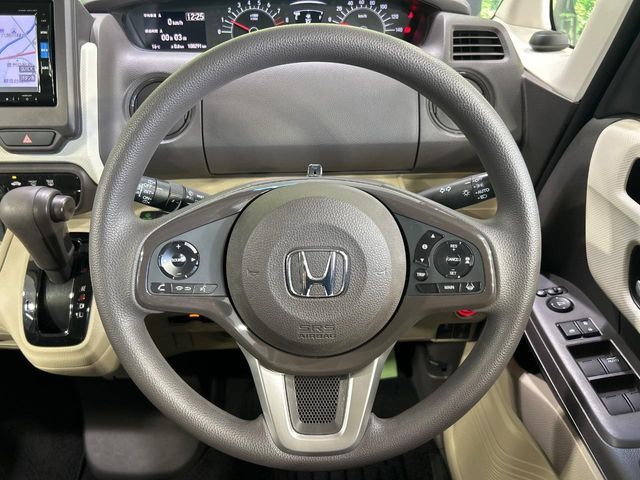 HONDA N BOX 2017 Image 31