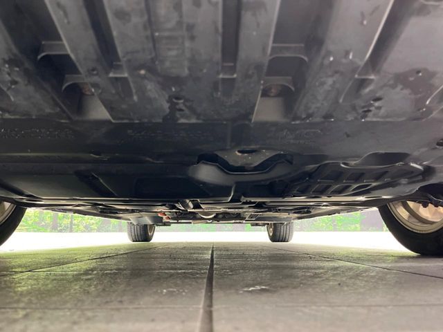 TOYOTA PRIUS ALPHA 2011 Image 31