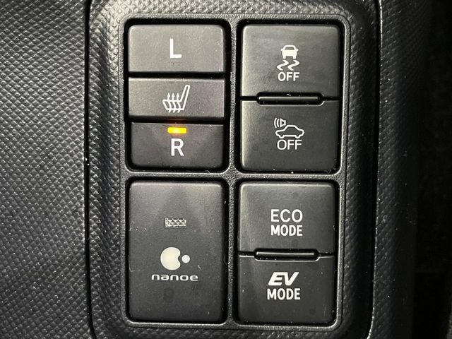 TOYOTA AQUA 2017 Image 31