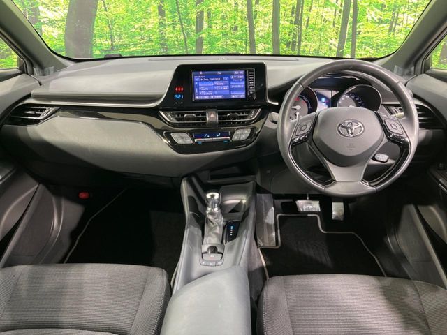 TOYOTA C-HR 2018 Image 31