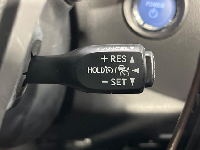 TOYOTA C-HR 2018 Image 31