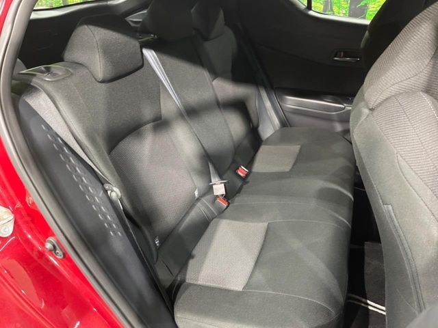 TOYOTA C-HR 2018 Image 31