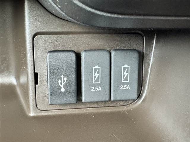 HONDA N BOX 2021 Image 31