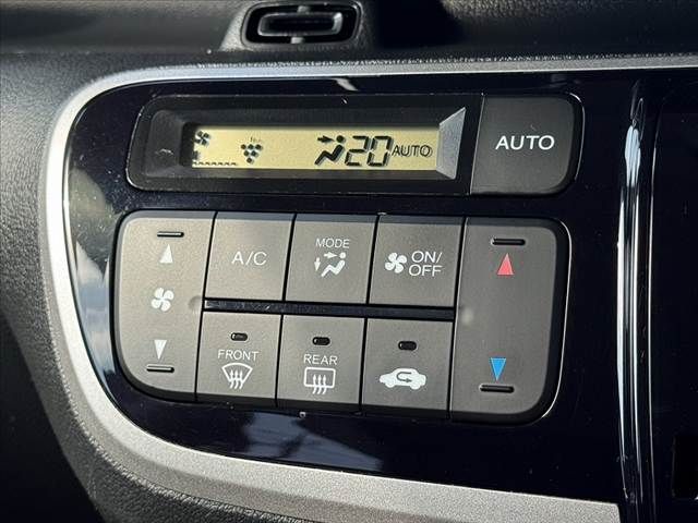 HONDA N BOX 2014 Image 31