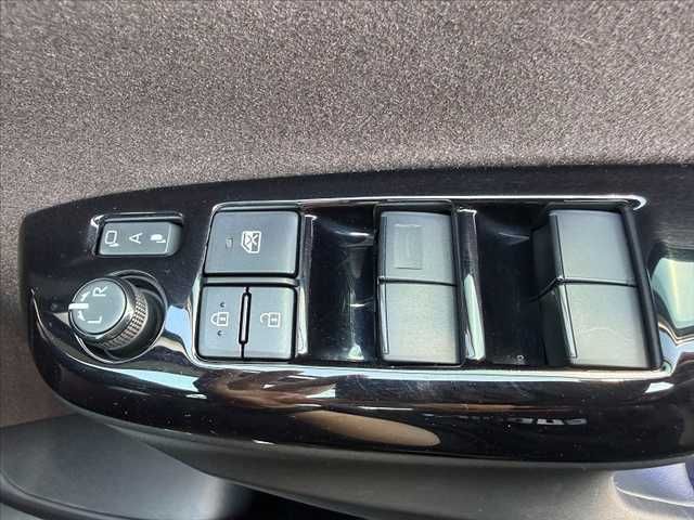 TOYOTA YARIS CROSS HYBRID 2021 Image 31