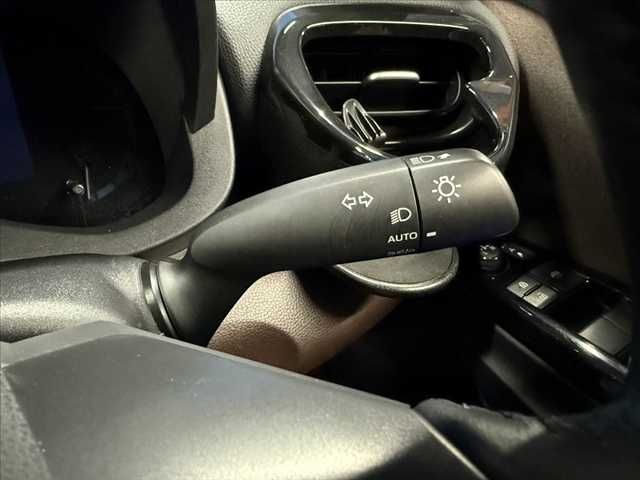 TOYOTA YARIS CROSS HYBRID 2021 Image 31