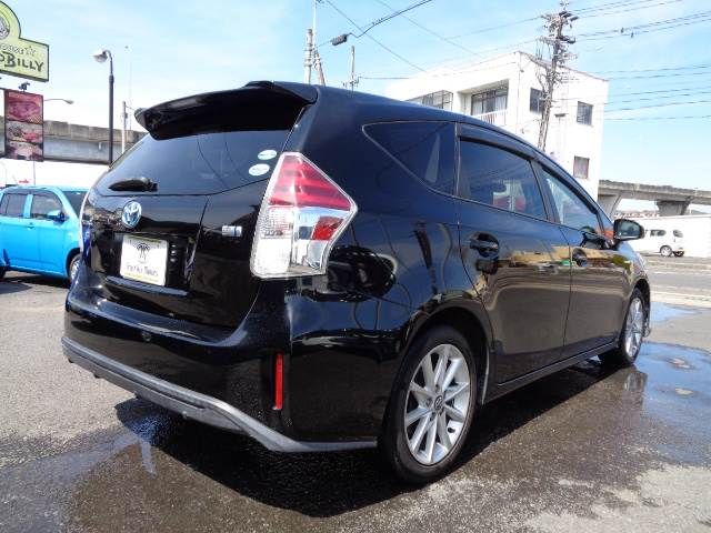 TOYOTA PRIUS ALPHA 2015 Image 31