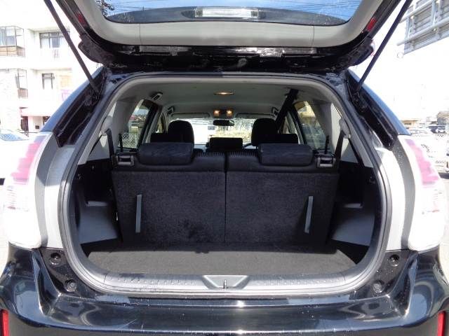 TOYOTA PRIUS ALPHA 2015 Image 31