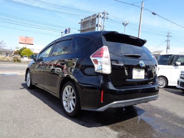 TOYOTA PRIUS ALPHA 2015 Image 31