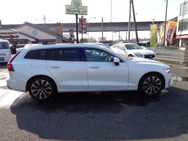 VOLVO V60 2018 Image 31