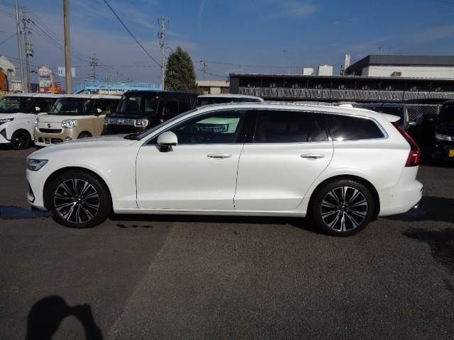 VOLVO V60 2018 Image 31