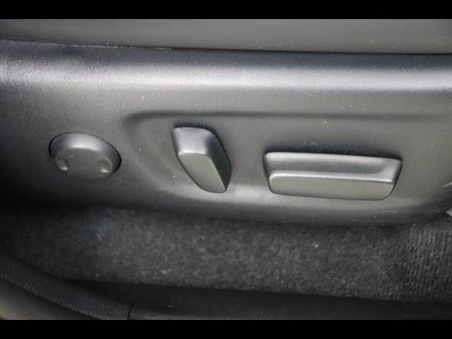 TOYOTA HARRIER 2WD 2018 Image 31