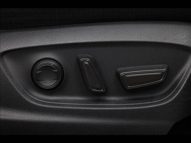 TOYOTA PRIUS 2019 Image 31