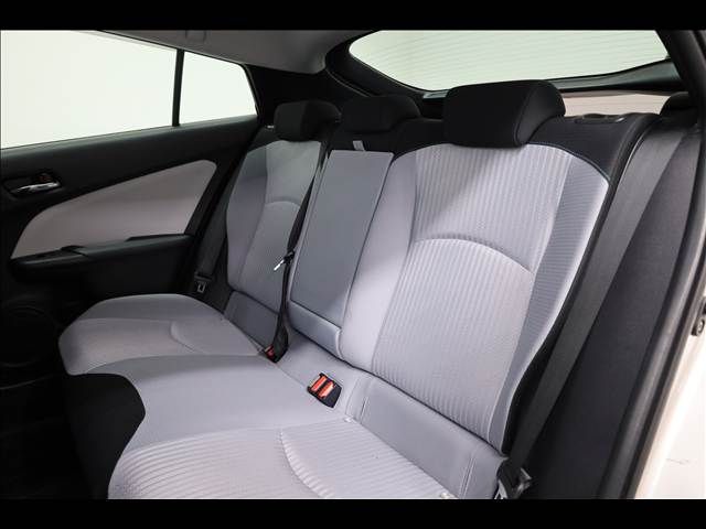 TOYOTA PRIUS 2019 Image 31