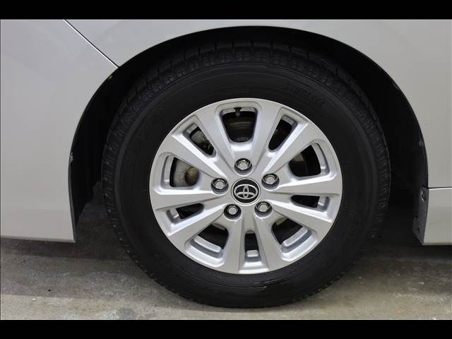 TOYOTA NOAH 2017 Image 31