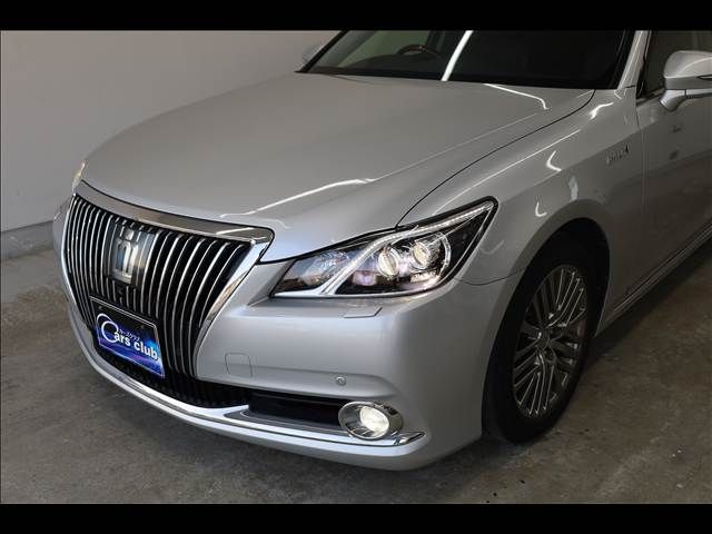 TOYOTA CROWN MAJESTA HYBRID 2013 Image 31