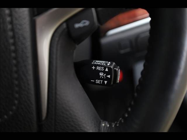 TOYOTA CROWN MAJESTA HYBRID 2013 Image 31