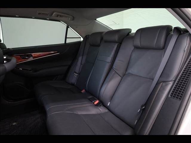 TOYOTA CROWN MAJESTA HYBRID 2013 Image 31