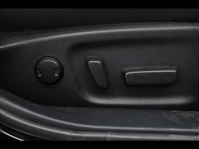 TOYOTA CROWN SEDAN HYBRID 2015 Image 31