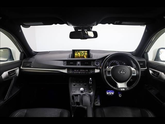 TOYOTA LEXUS CT200H 2011 Image 31