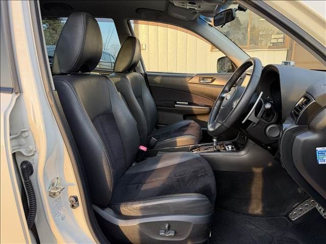 SUBARU EXIGA 4WD 2014 Image 31