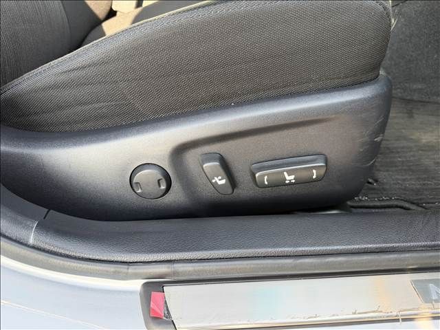 TOYOTA MARK X 2010 Image 31