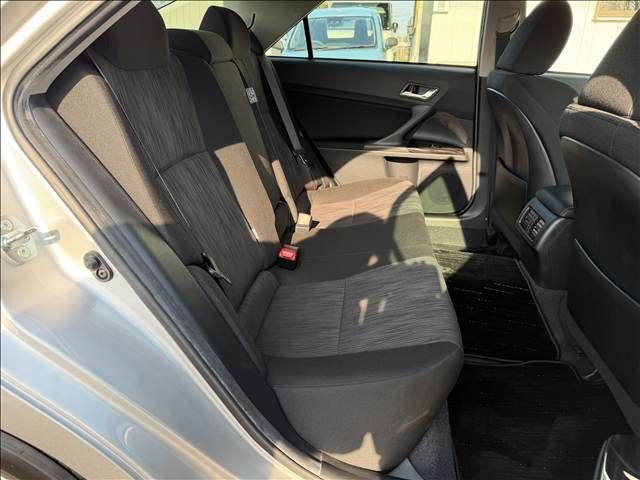 TOYOTA MARK X 2010 Image 31