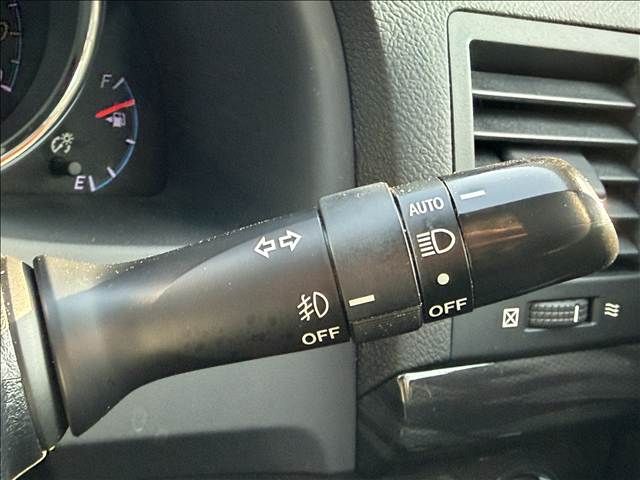 TOYOTA MARK X 2010 Image 31