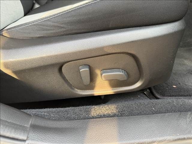 SUBARU XV HYBRID 2013 Image 31