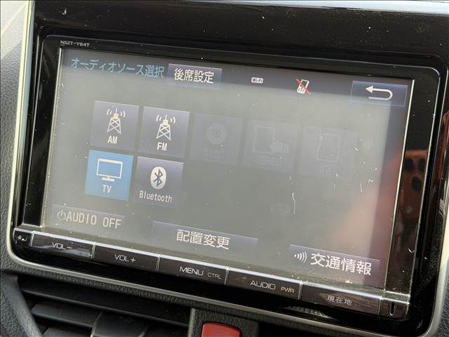 TOYOTA VOXY 2015 Image 31