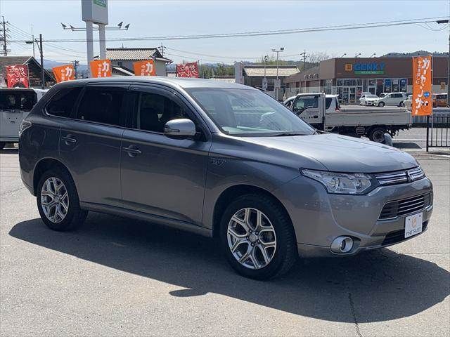 MITSUBISHI OUTLANDER PHEV 2013 Image 31