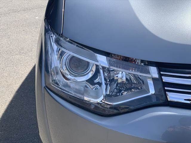 MITSUBISHI OUTLANDER PHEV 2013 Image 31