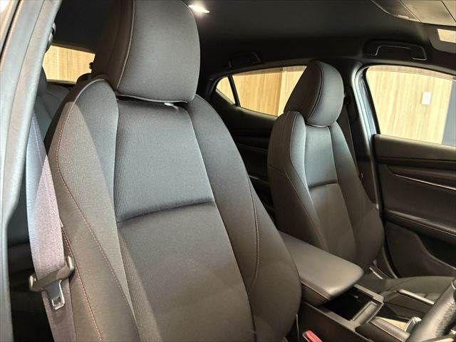 MAZDA 3 FASTBACK 2023 Image 31