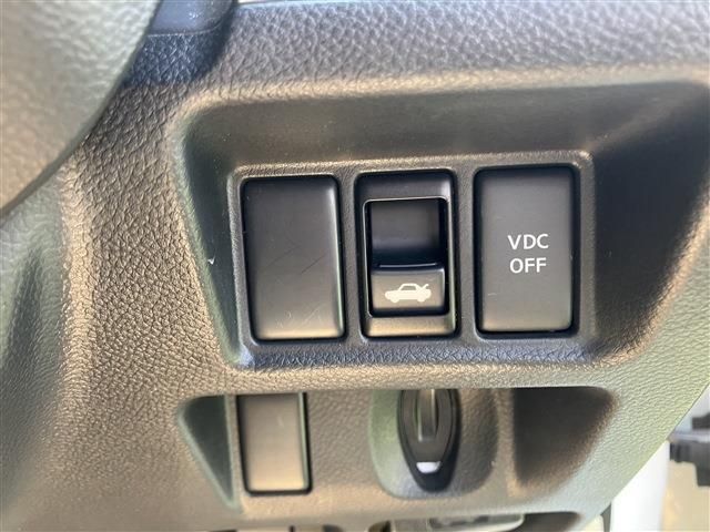 NISSAN SKYLINE 2012 Image 31