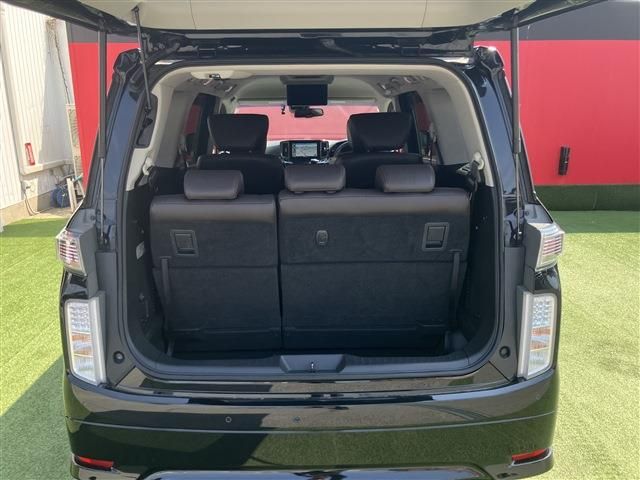 NISSAN ELGRAND 2021 Image 31