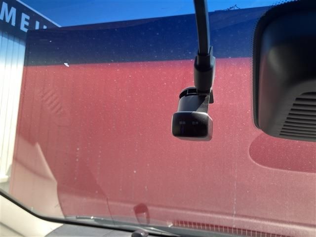 NISSAN ELGRAND 2021 Image 31