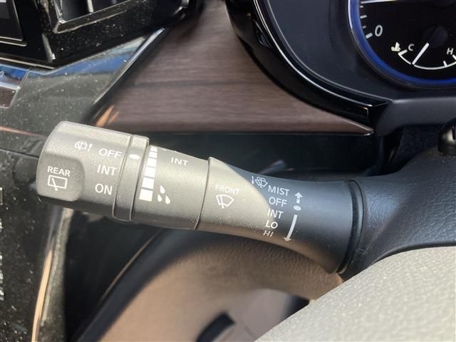 NISSAN ELGRAND 2021 Image 31