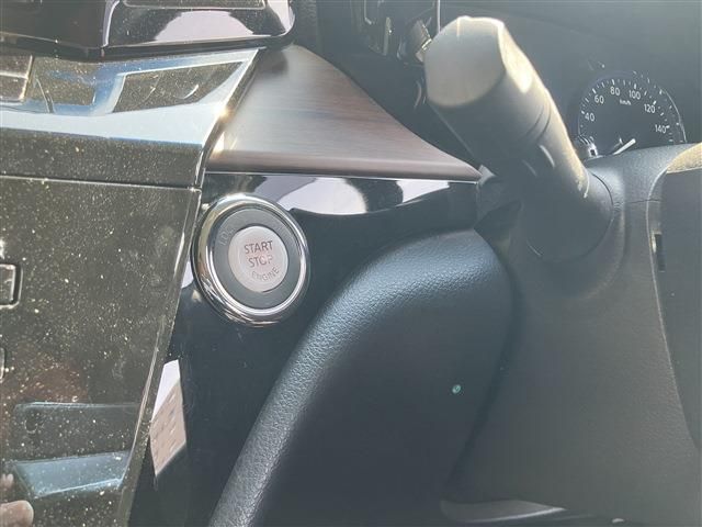 NISSAN ELGRAND 2021 Image 31