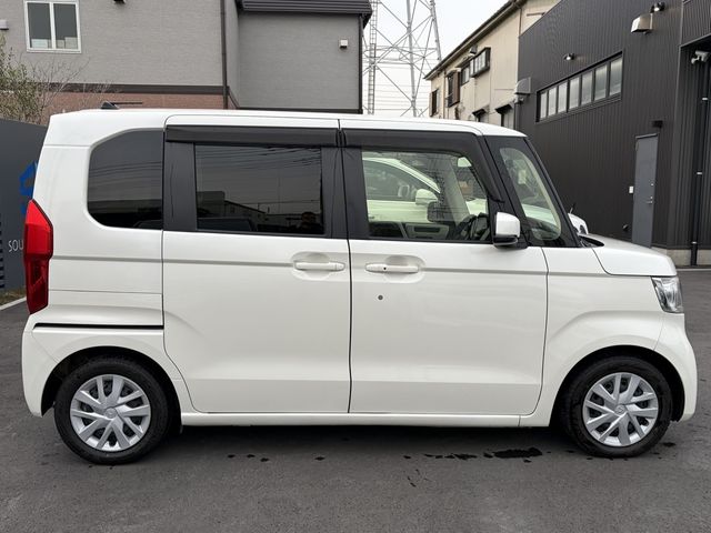 HONDA N BOX 2017 Image 31