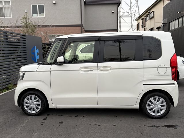 HONDA N BOX 2017 Image 31