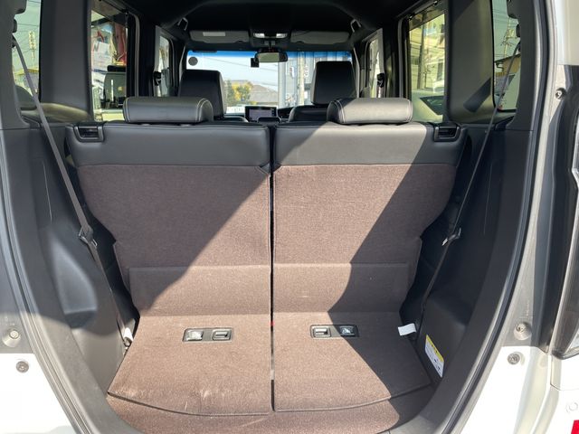 HONDA N BOX CUSTOM 2018 Image 31