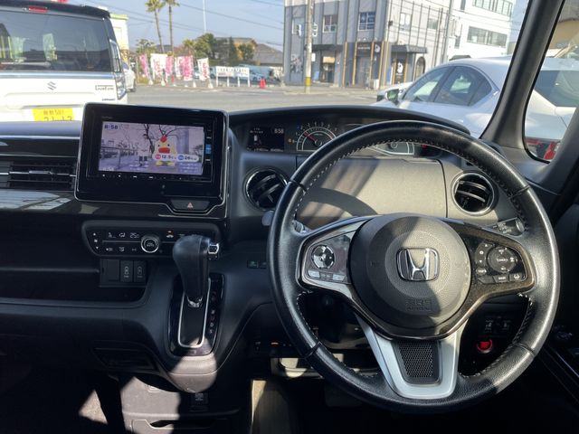 HONDA N BOX CUSTOM 2018 Image 31