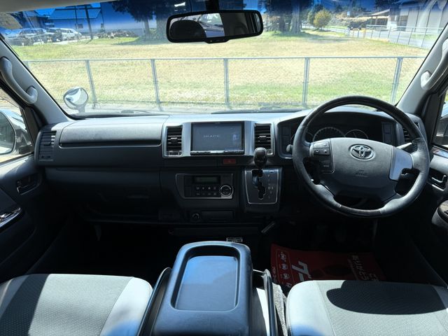 TOYOTA HIACE VAN 4WD 2015 Image 31