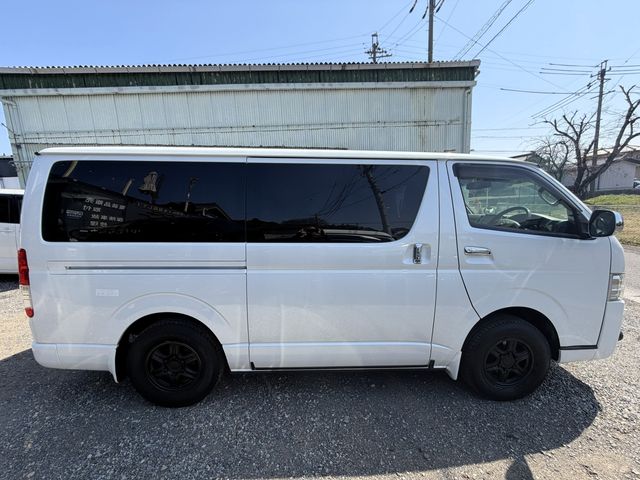 TOYOTA HIACE VAN 4WD 2015 Image 31