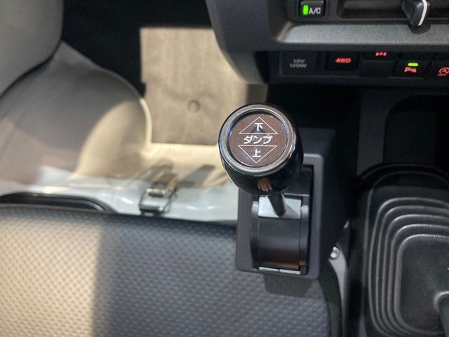 DAIHATSU HIJET TRUCK 4WD 2026 Image 31