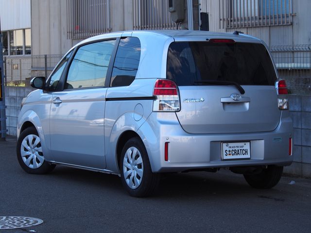 TOYOTA SPADE 2017 Image 31