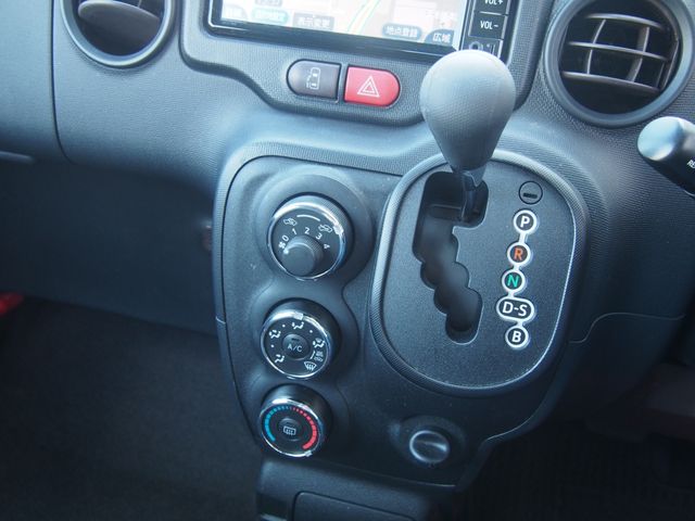 TOYOTA SPADE 2017 Image 31